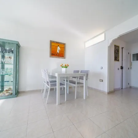 Homeholidaysrentals - Costa Barcelona アパート *